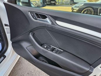 Audi A3 2.0 TFSI S line S Tronic quattro Euro 6 (s/s) 4dr