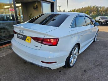 Audi A3 2.0 TFSI S line S Tronic quattro Euro 6 (s/s) 4dr