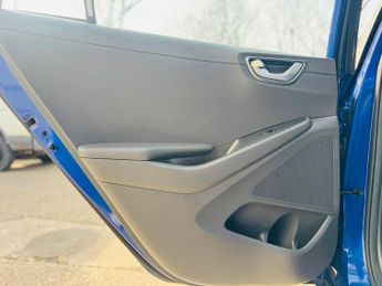 Hyundai IONIQ 38.3kWh Premium Auto 5dr