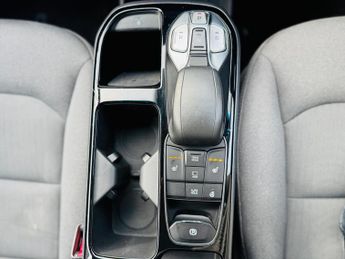 Hyundai IONIQ 38.3kWh Premium Auto 5dr