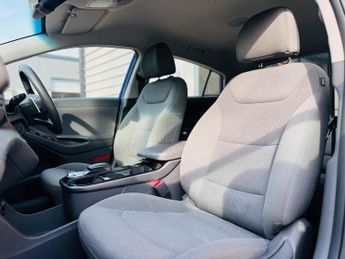 Hyundai IONIQ 38.3kWh Premium Auto 5dr