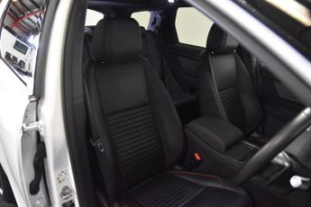 Land Rover Discovery Sport 2.0 D180 MHEV R-Dynamic SE Auto 4WD Euro 6 (s/s) 5dr