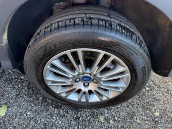 Ford Kuga 2.0 TDCi Titanium Powershift AWD Euro 5 5dr