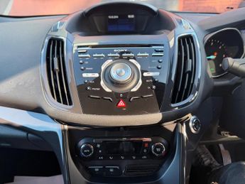 Ford Kuga 2.0 TDCi Titanium Powershift AWD Euro 5 5dr