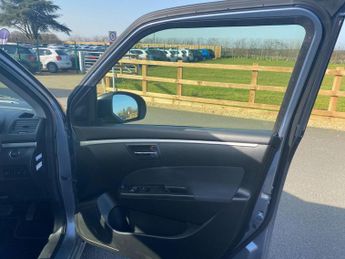 Suzuki Swift 1.2 SZ4 Hatchback 5dr Petrol Auto Euro 6 (94 ps)