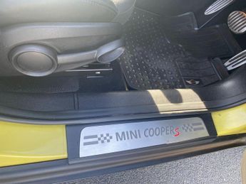 MINI Countryman 2.0 Cooper SD SUV 5dr Diesel Auto Euro 6 (143 ps)