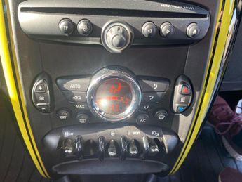 MINI Countryman 2.0 Cooper SD SUV 5dr Diesel Auto Euro 6 (143 ps)