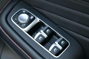 MG MG HS 1.5 T-GDI 16.6kWh Exclusive SUV 5dr Petrol Plug-in Hybrid Auto E
