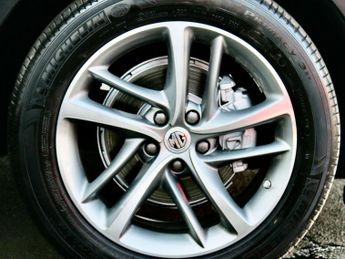 MG MG HS 1.5 T-GDI 16.6kWh Exclusive SUV 5dr Petrol Plug-in Hybrid Auto E
