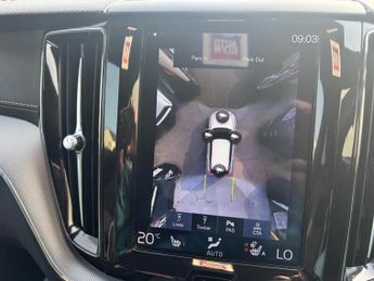 Volvo XC60 2.0 D5 PowerPulse R-Design Pro Auto AWD Euro 6 (s/s) 5dr