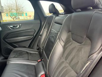 Volvo XC60 2.0 D5 PowerPulse R-Design Pro Auto AWD Euro 6 (s/s) 5dr