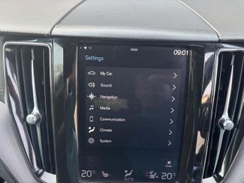 Volvo XC60 2.0 D5 PowerPulse R-Design Pro Auto AWD Euro 6 (s/s) 5dr