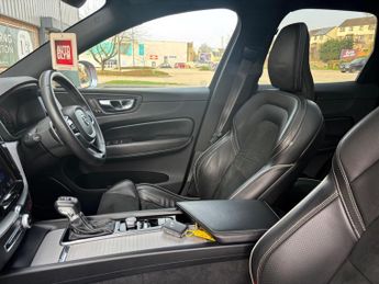 Volvo XC60 2.0 D5 PowerPulse R-Design Pro Auto AWD Euro 6 (s/s) 5dr