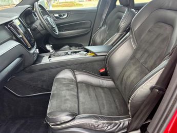 Volvo XC60 2.0 D5 PowerPulse R-Design Pro Auto AWD Euro 6 (s/s) 5dr