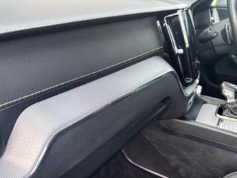 Volvo XC60 2.0 D5 PowerPulse R-Design Pro Auto AWD Euro 6 (s/s) 5dr