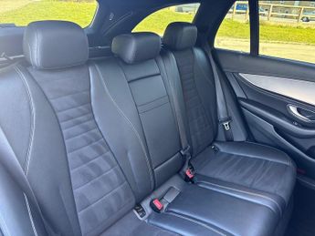 Mercedes-Benz E Class 2.0 E220d AMG Line (Premium) Estate 5dr Diesel G-Tronic+ Euro 6 