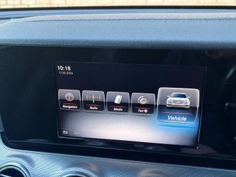 Mercedes-Benz E Class 2.0 E220d AMG Line (Premium) Estate 5dr Diesel G-Tronic+ Euro 6 