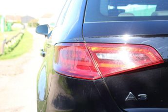Audi A3 1.4 TFSI e-tron Sportback e-S Tronic Euro 6 5dr 8.8kWh