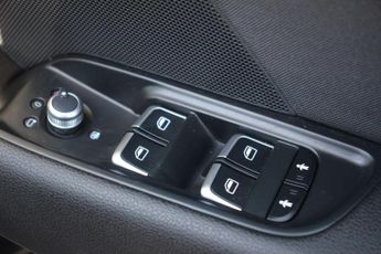 Audi A3 1.4 TFSI e-tron Sportback e-S Tronic Euro 6 5dr 8.8kWh