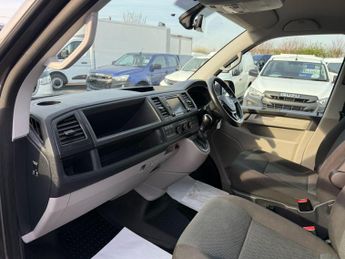 Volkswagen Transporter 2.0 BiTDI T30 BlueMotion Tech Highline Kombi DSG 4Motion SWB Eur