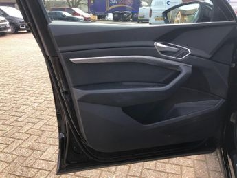 Audi e-tron 50 Technik Sportback Auto quattro 5dr 71.2kWh (11kW Charger)