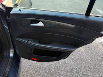 Mercedes-Benz CLS 2.1 CLS220 BlueTEC AMG Line Shooting Brake G-Tronic+ Euro 6 (s/s