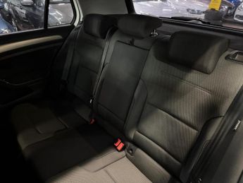 Volkswagen Golf 1.2 TSI BlueMotion Tech S Hatchback 5dr Petrol DSG Euro 5 (s/s) 