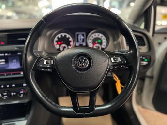 Volkswagen Golf 1.2 TSI BlueMotion Tech S Hatchback 5dr Petrol DSG Euro 5 (s/s) 