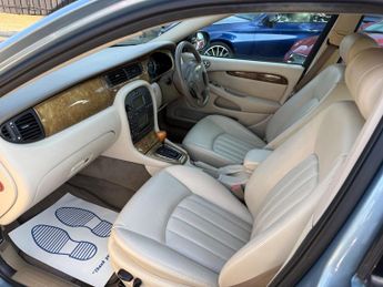 Jaguar X-Type 2.1 V6 SE 4dr