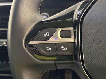 Peugeot 2008 1.5 BlueHDi Allure Premium SUV 5dr Diesel Manual Euro 6 (s/s) (1