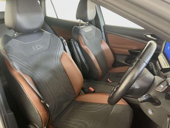 Volkswagen ID.4 Pure Performance 52kWh Life SUV 5dr Electric Auto (170 ps)