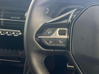 Peugeot E-208 50kWh Allure Premium + Hatchback 5dr Electric Auto (7.4kW Charge