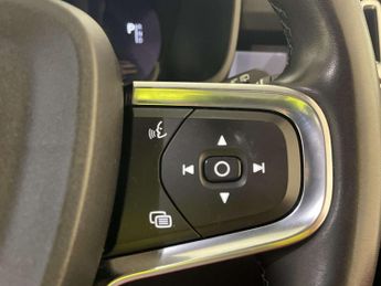 Volvo XC40 Recharge 69kWh Core SUV 5dr Electric Auto (231 ps)