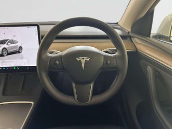 Tesla Model Y SUV 5dr Electric Auto RWD (346 ps)