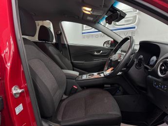Hyundai KONA 64kWh Premium Auto 5dr (10.5kW Charger)