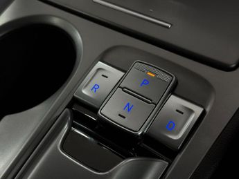 Hyundai KONA 64kWh Premium Auto 5dr (10.5kW Charger)