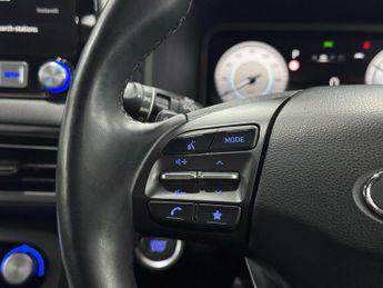 Hyundai KONA 64kWh Premium Auto 5dr (10.5kW Charger)