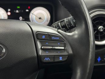 Hyundai KONA 64kWh Premium Auto 5dr (10.5kW Charger)