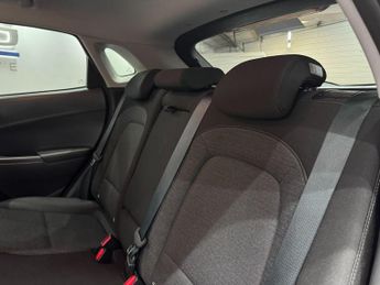 Hyundai KONA 64kWh Premium Auto 5dr (10.5kW Charger)