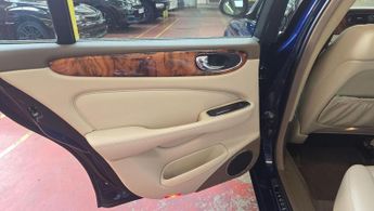 Jaguar XJ 3.0 SE 4dr