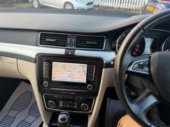 Skoda Superb 2.0 TDI Elegance DSG Euro 5 (s/s) 5dr