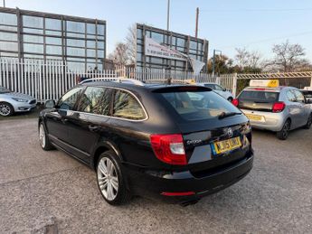 Skoda Superb 2.0 TDI Elegance DSG Euro 5 (s/s) 5dr