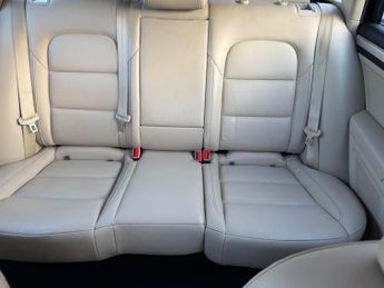 Skoda Superb 2.0 TDI Elegance DSG Euro 5 (s/s) 5dr