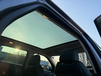 Land Rover Range Rover Evoque 2.2 SD4 Prestige Auto 4WD Euro 5 (s/s) 5dr