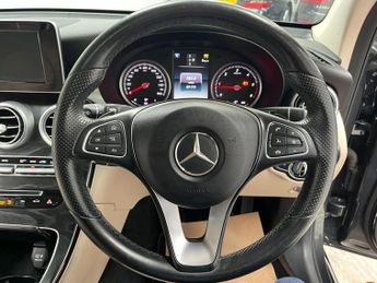 Mercedes-Benz GLC 2.1 GLC250d Sport (Premium) G-Tronic 4MATIC Euro 6 (s/s) 5dr