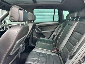 Volkswagen TIGUAN 2.0 Tiguan R-Line Tech TDI 4Motion Semi-Auto 4WD 5dr