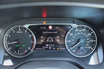 Nissan Qashqai 1.3 DIG-T MHEV Acenta Premium XTRON Euro 6 (s/s) 5dr