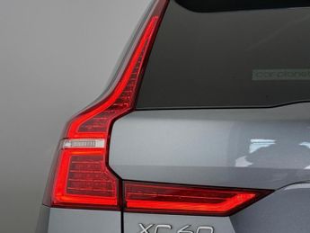 Volvo XC60 2.0 D4 R-Design Auto AWD Euro 6 (s/s) 5dr
