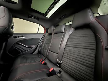 Mercedes-Benz GLA 2.1 GLA220d AMG Line (Premium) 7G-DCT 4MATIC Euro 6 (s/s) 5dr