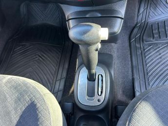 Nissan Micra 1.4 16v SE 5dr